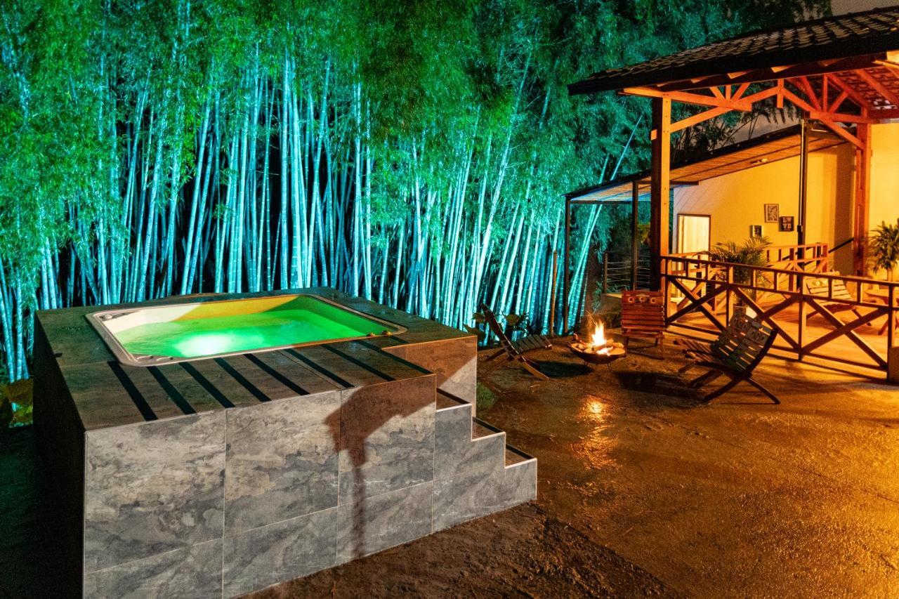 Agradable Cabana Cafetera Con Jacuzzi A 12 Min Del Centro De Перейра Экстерьер фото